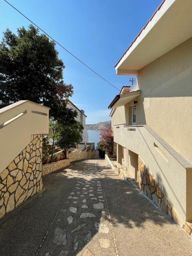 Apartment Victoria Stara Baška Buitenkant foto